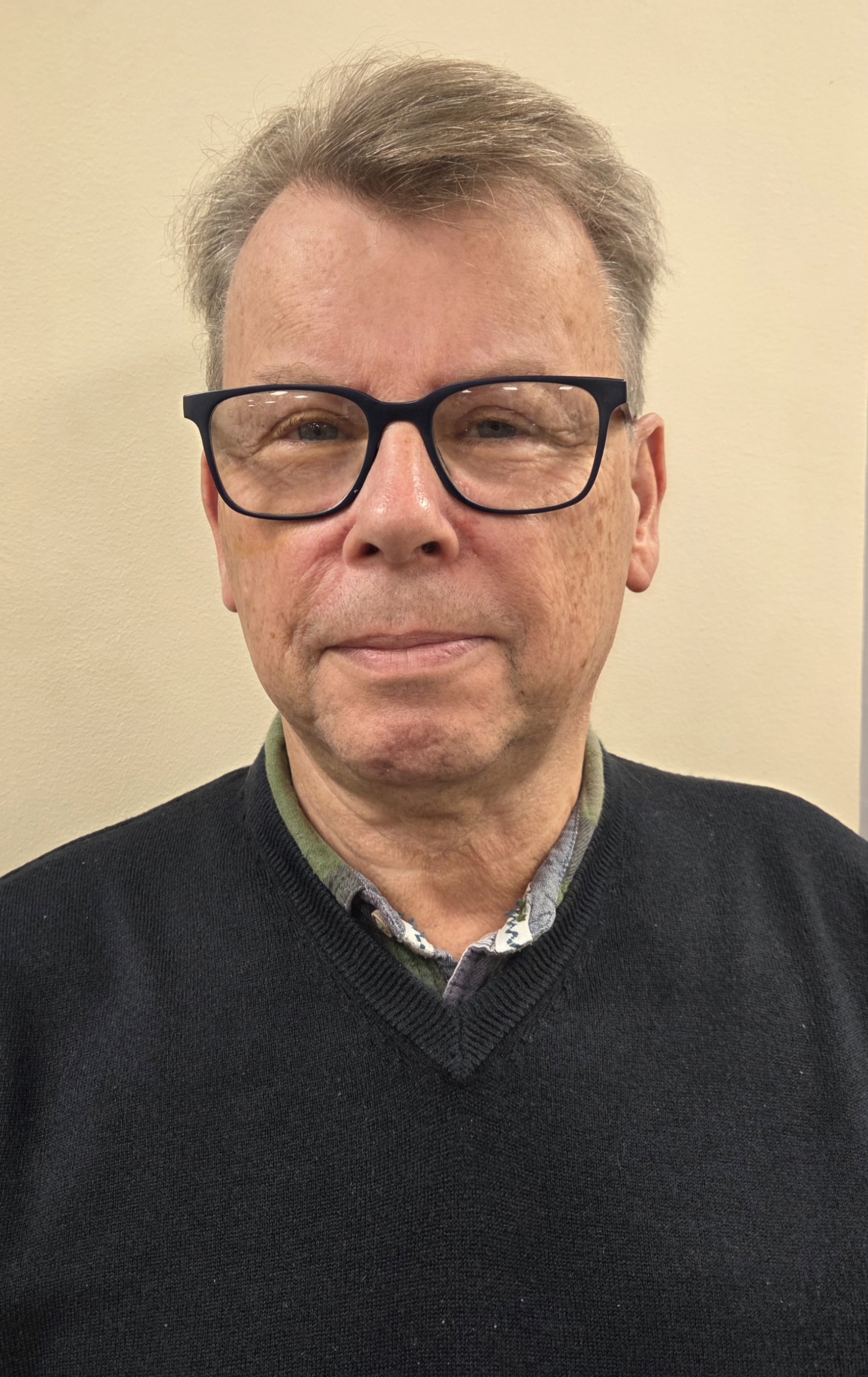 This is the profile picture of the speaker