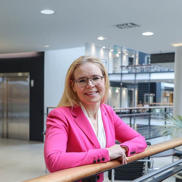 This is the profile picture of the speaker